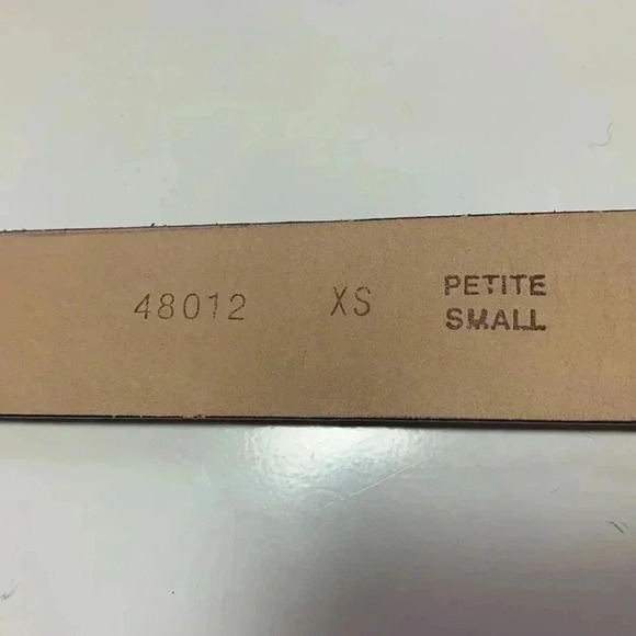 Renaissance brown leather belt with leather buckle  Size XS - Picture 7 of 13